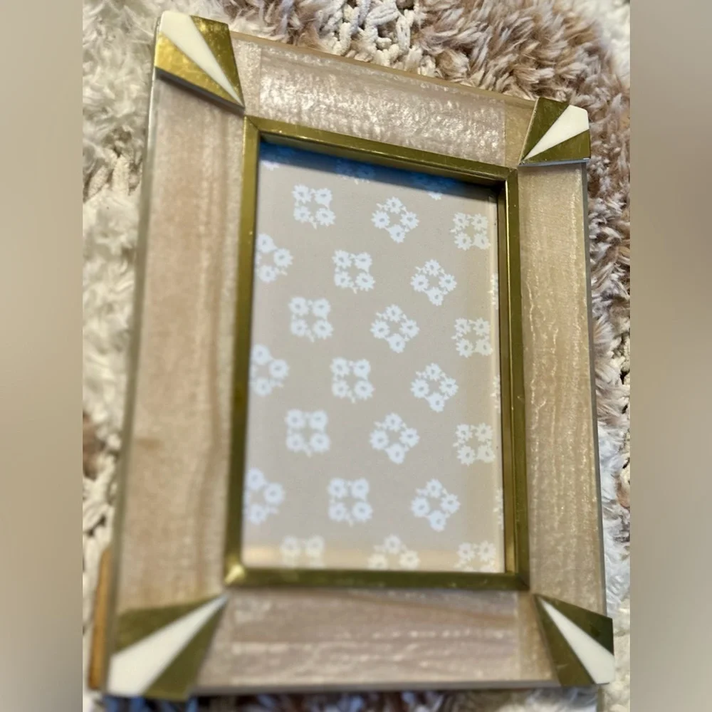 RARE Anthropologie NWT Zelda Frame 4x6